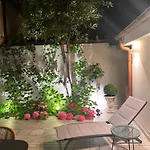 Διαμέρισμα Wow Garden In The Heart Of *